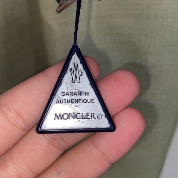 Moncler puffer jacket - Picture 3 of 6